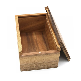 Cutie 'RAW' din lemn de Salcam | S - 13x9cm.